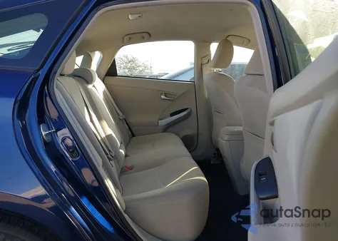 2013 Toyota Prius Three z USA, uszkodzony, nr VIN JTDKN3DU1D1649069